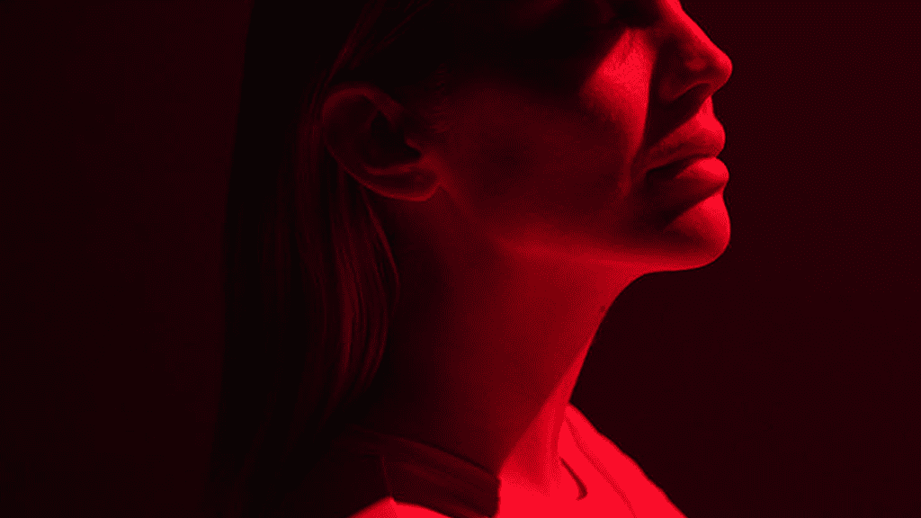Cold Laser Therapy vs Red Light Therapy What's the Difference