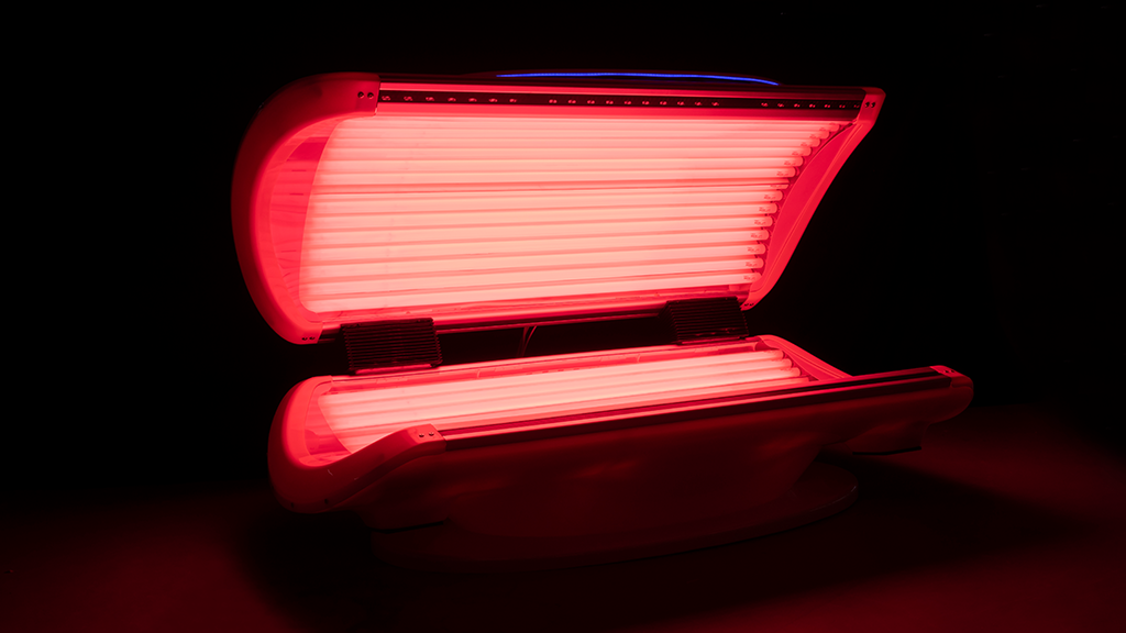 Blue Light vs Red Light Therapy
