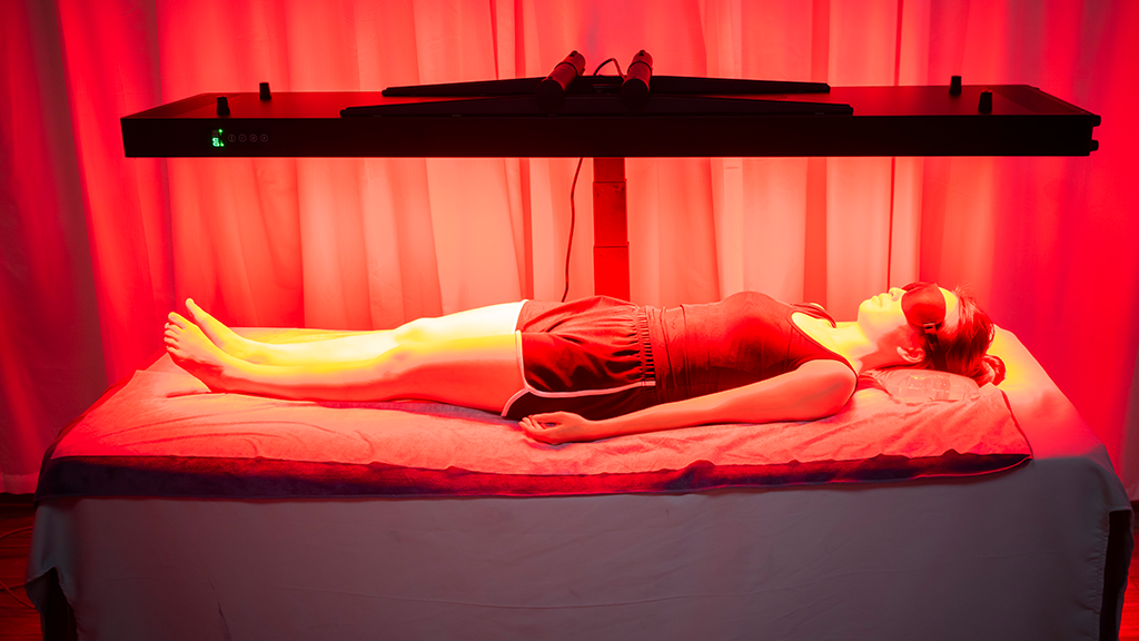 Home use red and blue light therapy for wound care